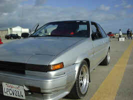 Yoshie1.jpg (48784 bytes)