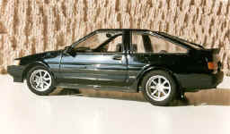 mod-leftback.jpg (39778 bytes)