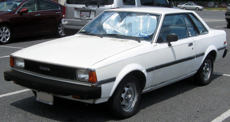 1024px-Toyota_Corolla_coupe_--_08-10-2011.jpg